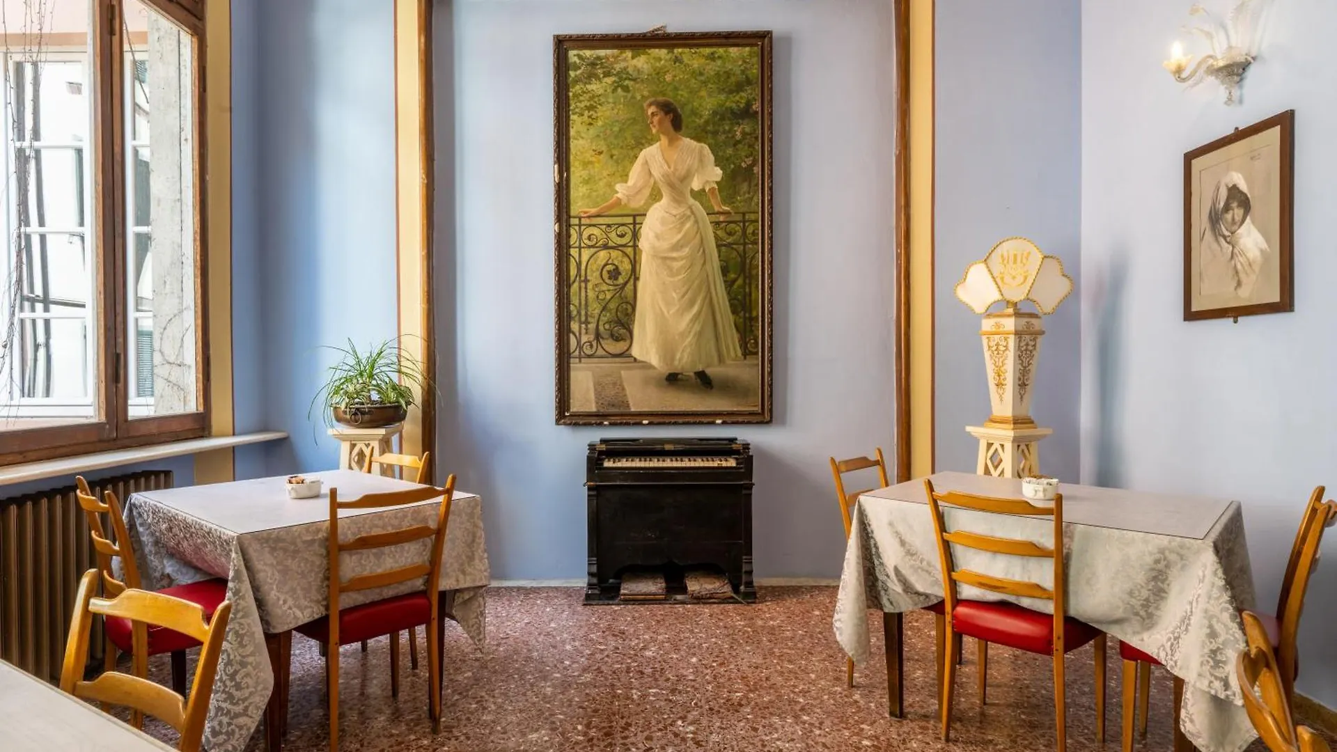 ***  Royal Victoria Hotel Pisa Italy